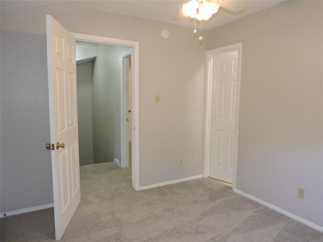 Building Photo - 8509 Fathom Cir