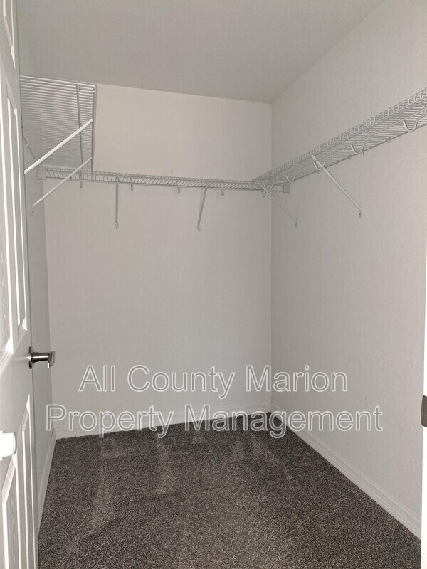 Building Photo - 7121 SE 124th Ln