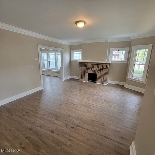 Building Photo - 2020 Elbur Ave