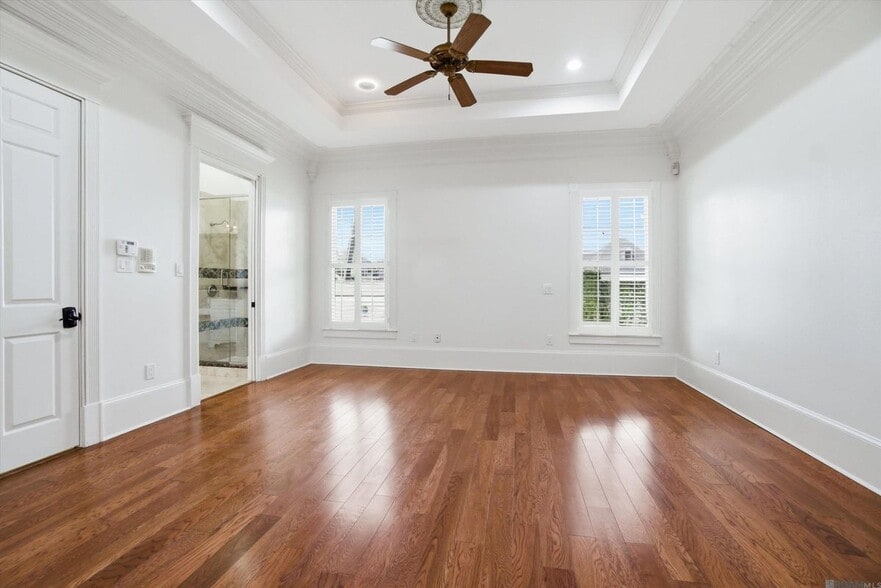 Building Photo - 926 Crown Alley