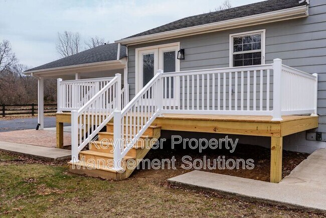 Building Photo - 781 Cold Springs Rd