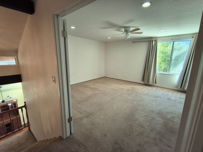 Building Photo - BEAUTIFUL TWO LEVEL 4BD/3BA HOME AVAILABLE IN MILPITAS, CA !!!!!!