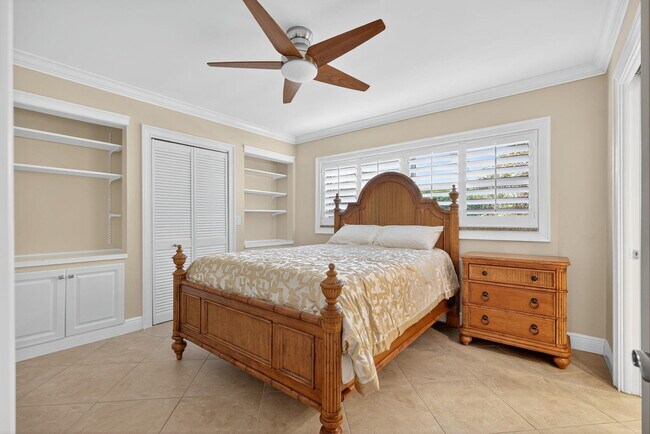 Building Photo - 728 Waterway Dr