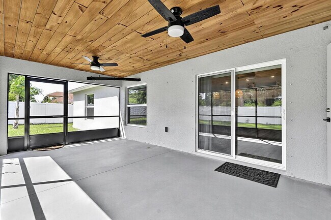 Building Photo - Modern 4-Bedroom, 3-Bath Home with Private In-Law Suite – Palm Coast, FL