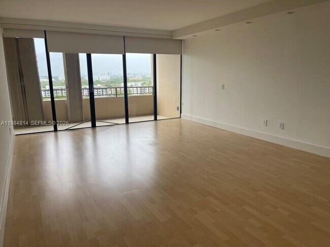 Building Photo - 11113 Biscayne Blvd