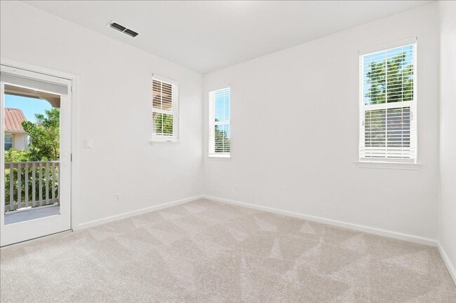 Building Photo - 3169 Parkham Dr
