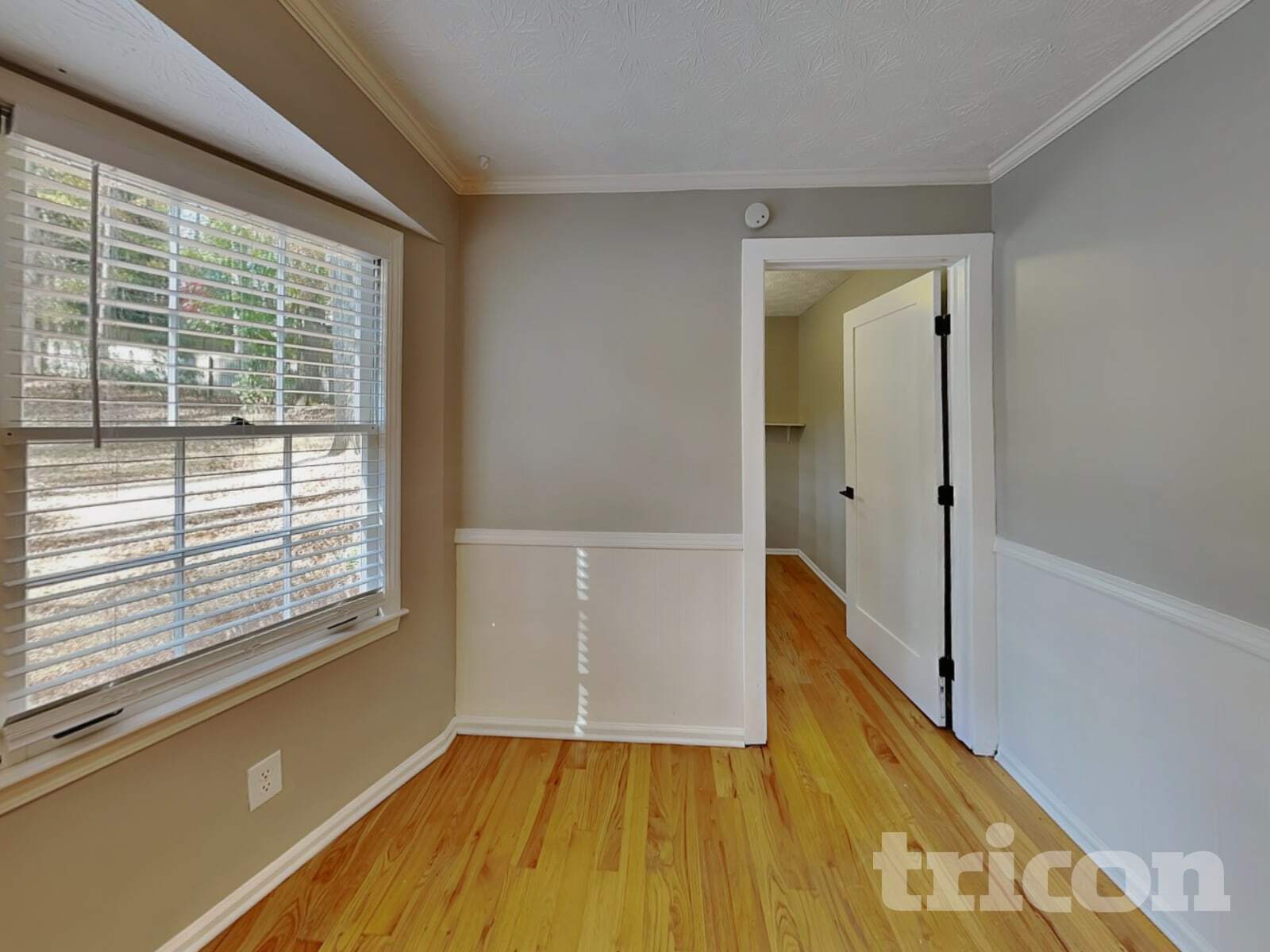 Building Photo - 361 Willow Glenn Dr