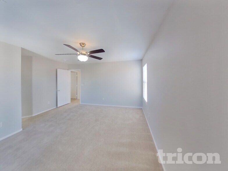 Building Photo - 684 Rising Brook Dr