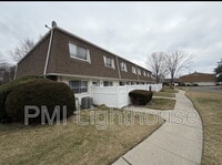 Building Photo - 144 Storm Dr