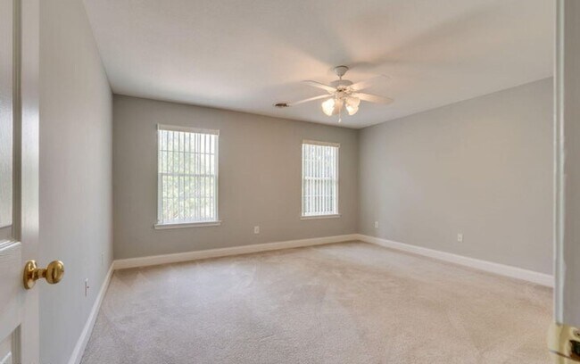 Building Photo - 205 Rockingham Meadows Dr