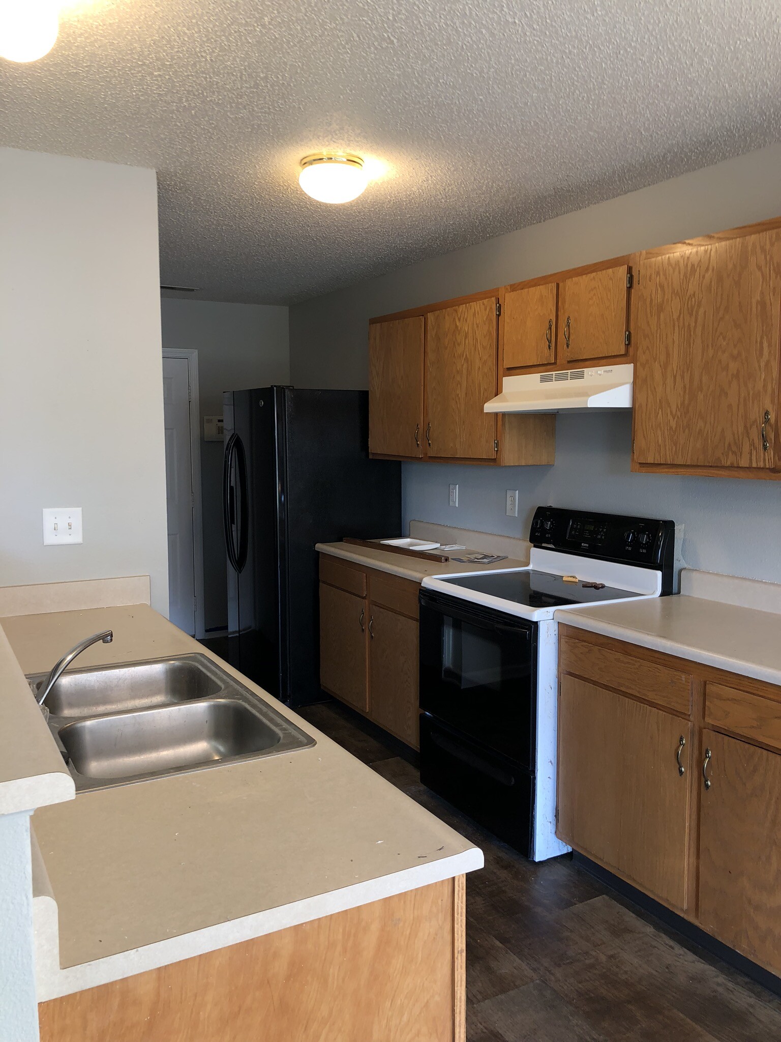 Building Photo - 9661 Trail Dr