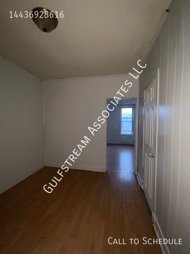 Building Photo - 622 N Glover St