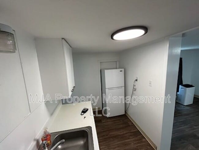Building Photo - 11164 S Temple Dr