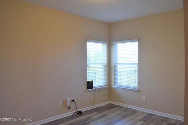 Building Photo - 15849 Tisons Blf Rd