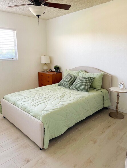 Building Photo - 74701 Merle Dr