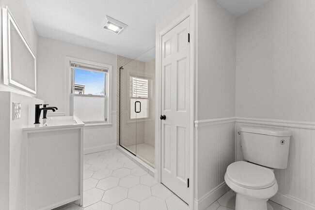 Building Photo - 9 Dexter St