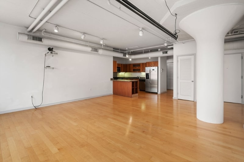 Building Photo - 210 South St