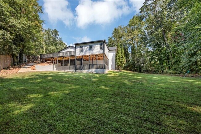 Building Photo - 172 Oak Forest Dr