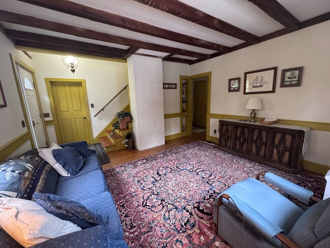 Building Photo - Waterfront Georgetown 3 Bed