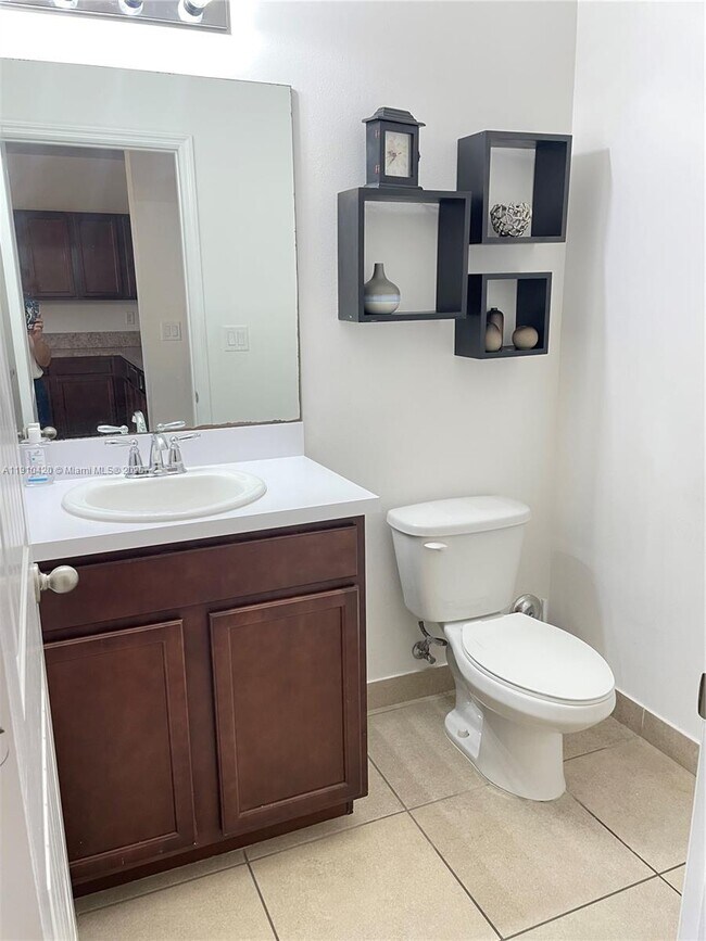 Building Photo - 27563 SW 139th Pl