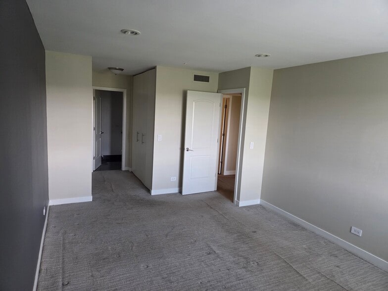 Master Bedroom - 700 Wellington Ave