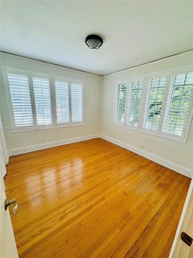 Building Photo - 3224 Biscayne Blvd