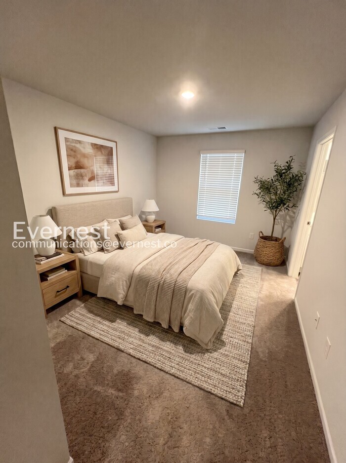 Building Photo - 4033 Highland Ave