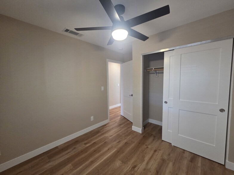 Building Photo - 1337 Cottonwood Dr