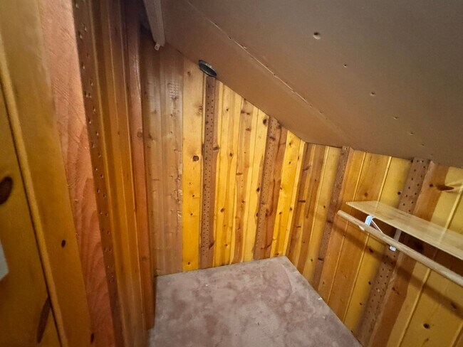 Building Photo - Elegant 4-Bed, 3-Bath Two-Story Home with Spacious Backyard and Private Downstairs Suite