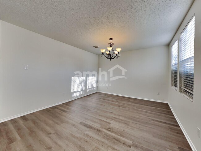 Building Photo - 3112 Amber Waves Ln