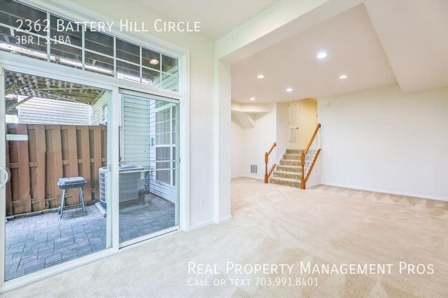 Building Photo - 2362 Battery Hill Cir