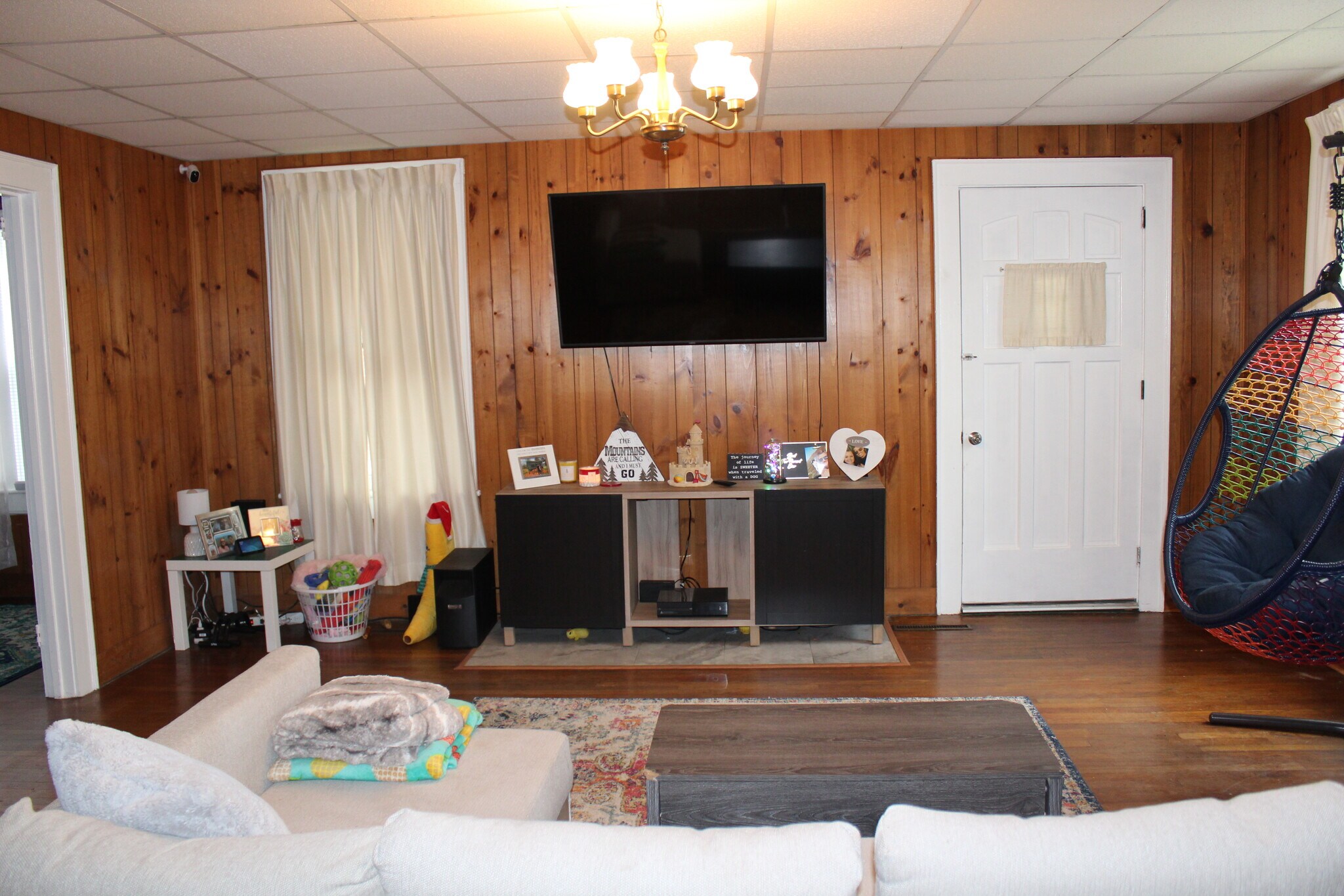 Living Room - 60 Pulliam St