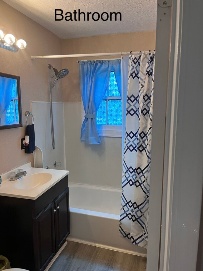 Building Photo - 2015 9th St