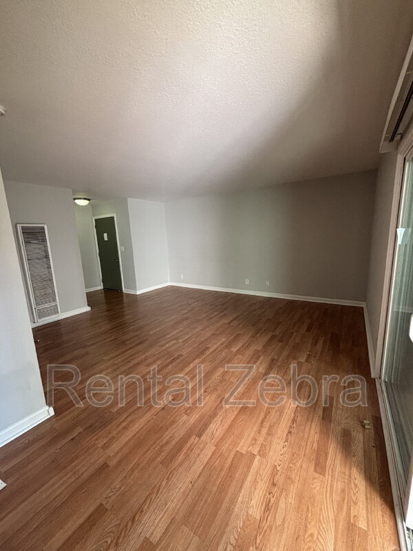 Building Photo - 2890 Treat Blvd