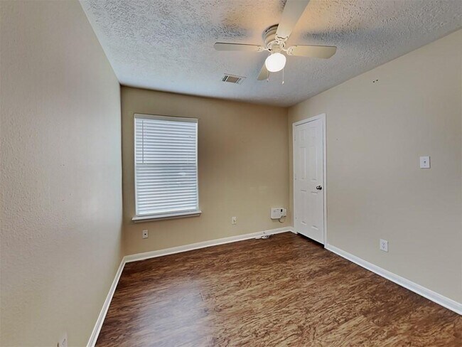 Building Photo - 4727 Comal River Loop