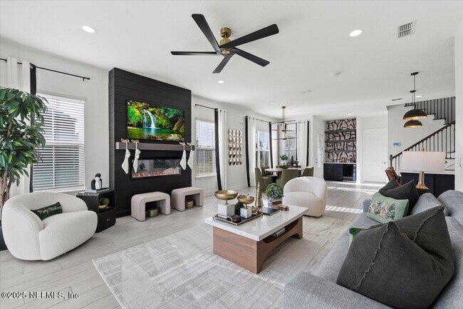 Building Photo - 492 Rum Runner Wy