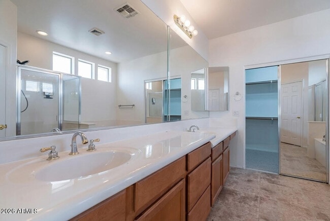 Building Photo - 10625 E Knowles Ave