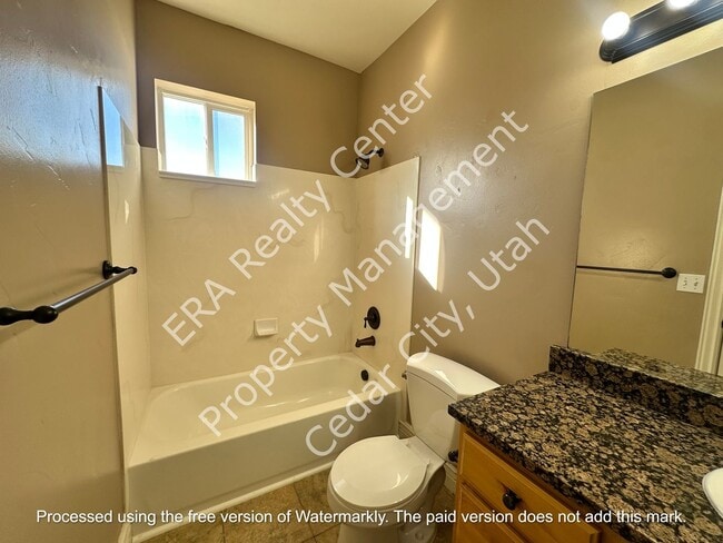 Building Photo - 576 W 1045 N