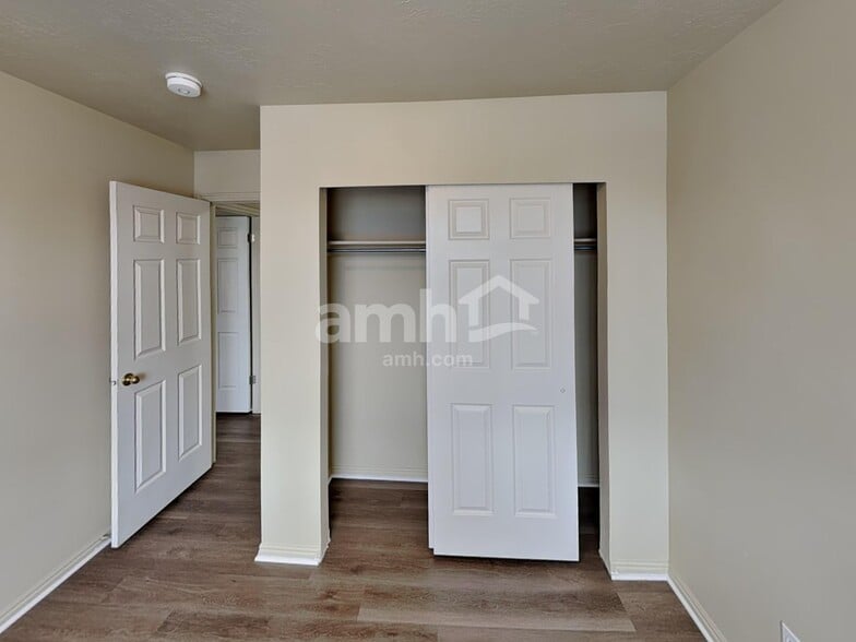 Building Photo - 1126 N 2570 W