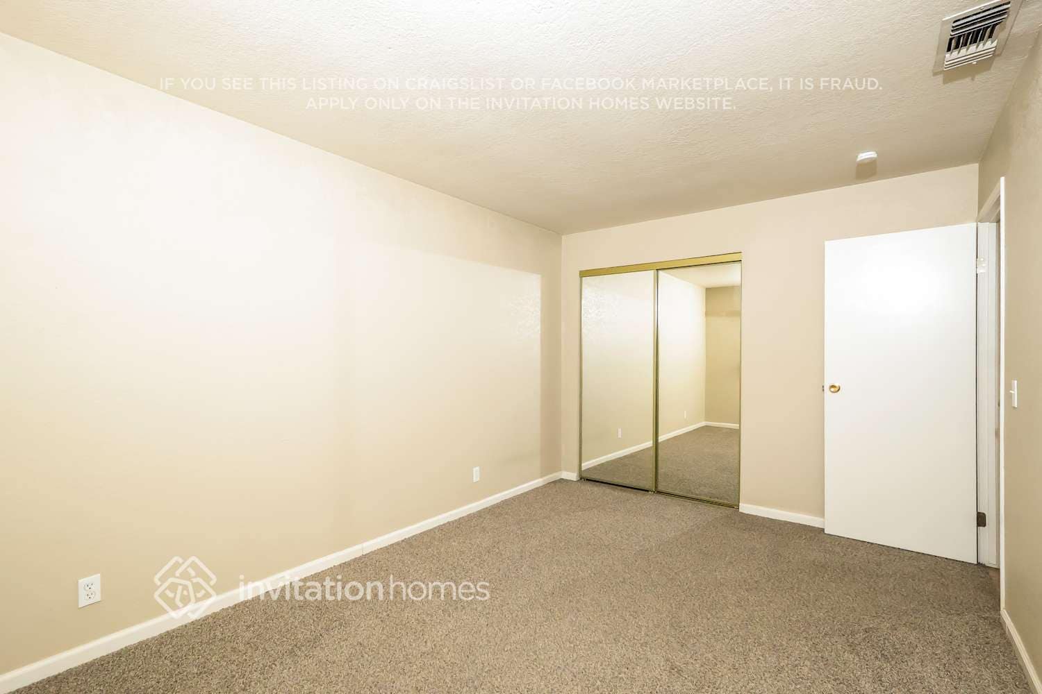 Building Photo - 1542 Claremont Dr