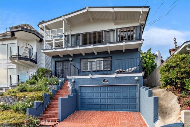 Building Photo - 25211 La Cresta Dr