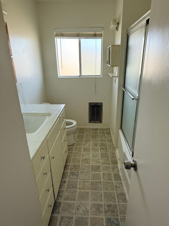 Building Photo - 9278 11th Ave