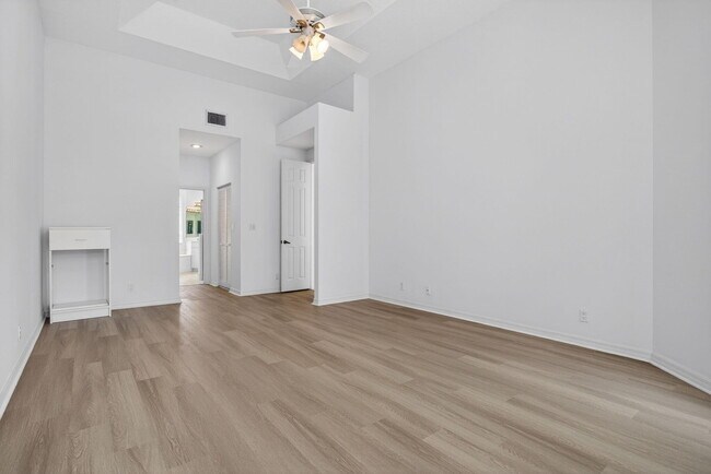 Building Photo - 10251 NW 62nd Dr