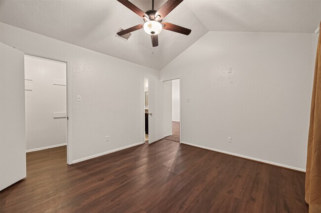 Building Photo - 2714 S Brompton Dr