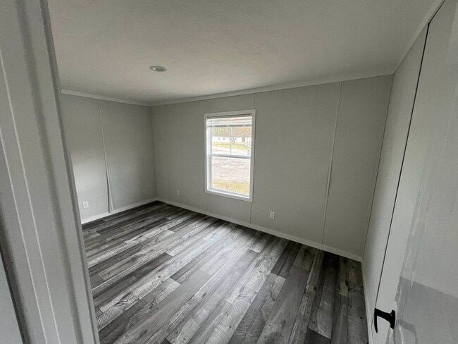 Building Photo - 16800 Jessica Rd