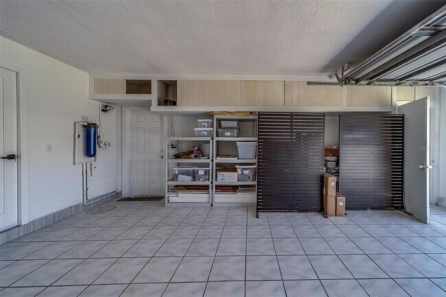 Building Photo - 400 Capri Blvd