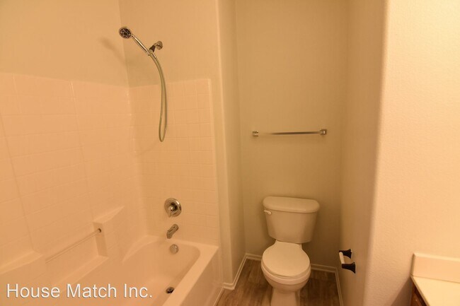 Building Photo - 26396 Arboretum Way