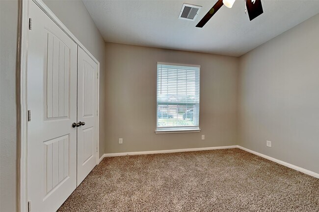 Building Photo - 30710 Basil Trace Dr