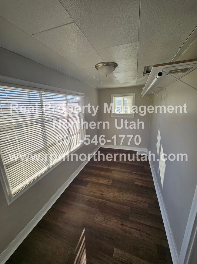 Building Photo - Short Term Rental Available in Clearfield!