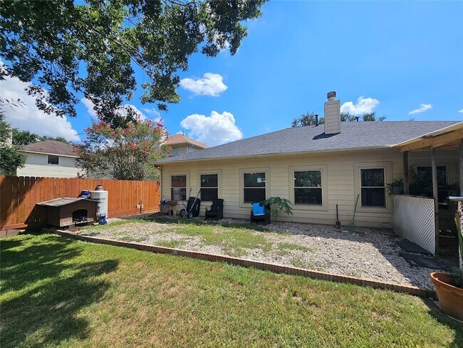 Building Photo - 13922 Somersworth Dr